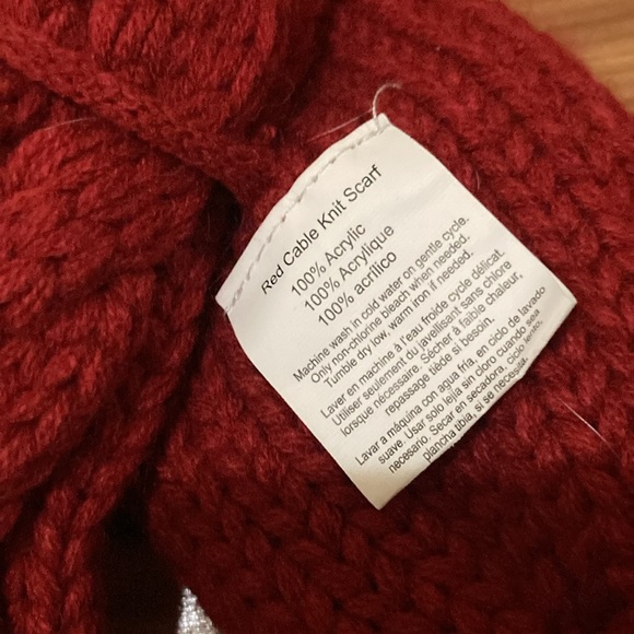 NWOT Red Scarf 🧣 for dogs or cat it’s giving all too well taylor swift vibes - Picture 4 of 4